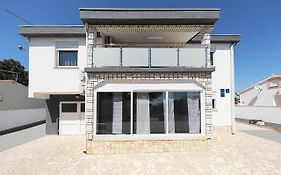 Apartmani Nella